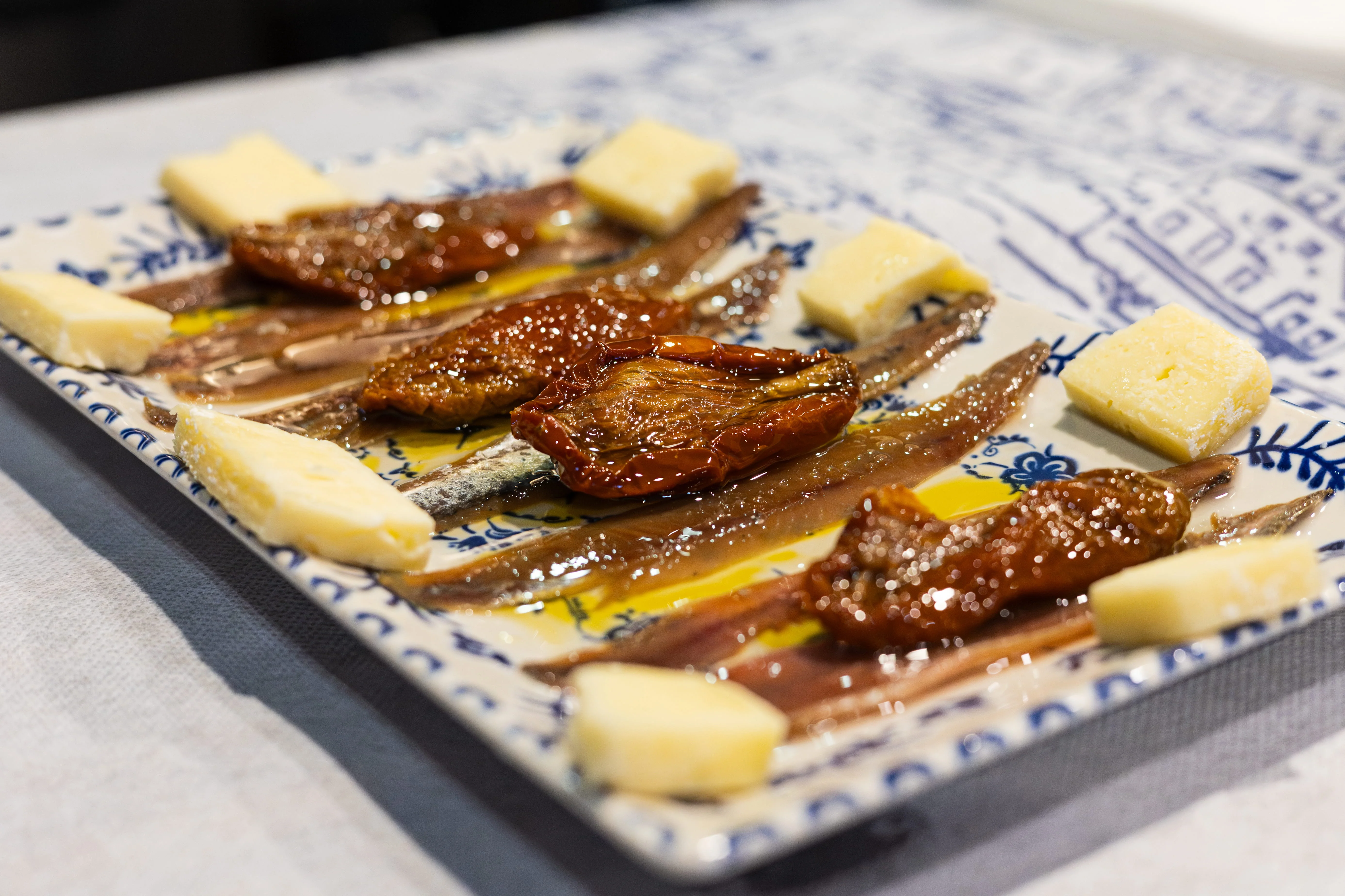 Anchoas "Cantábrico triple cero"